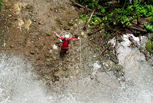 Canyoning in Arenal - Pure Trek Canyoning