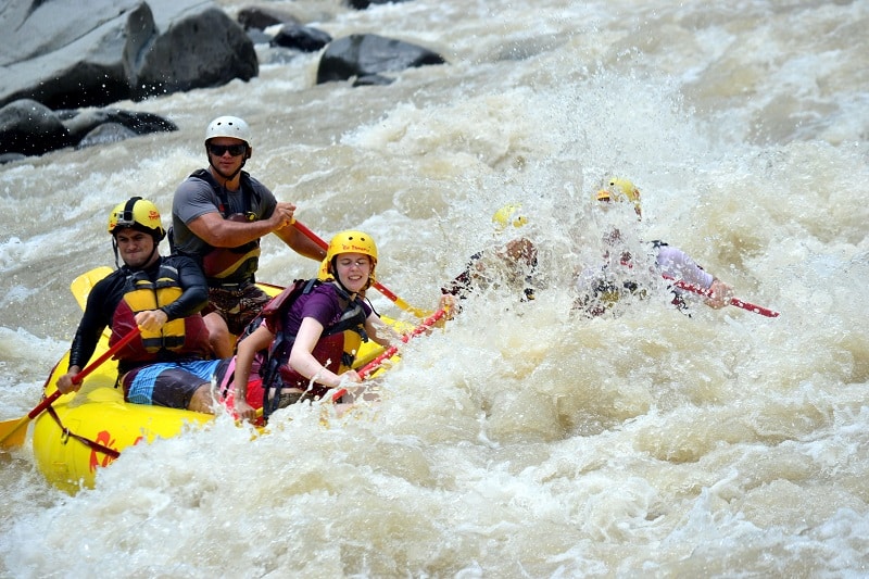 white water rafting Costa Rica Rio Pacuare 