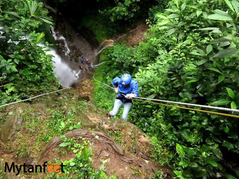 Rappeling waterfalls in La Fortuna