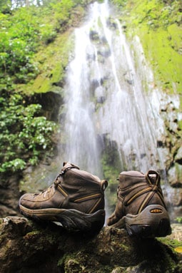 best hiking boots for rainforest