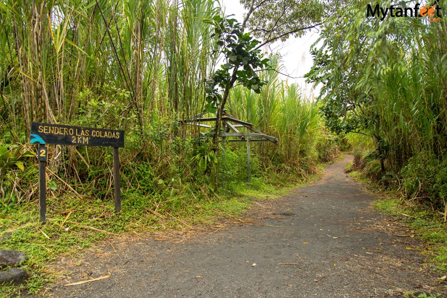 Arenal national shop park hiking