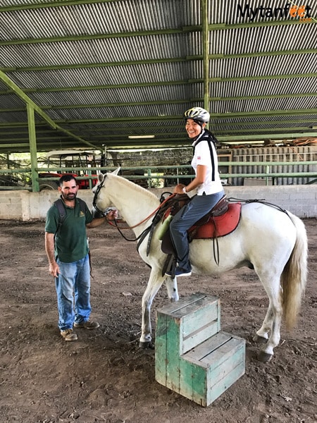 horseback riding in turrialba julio