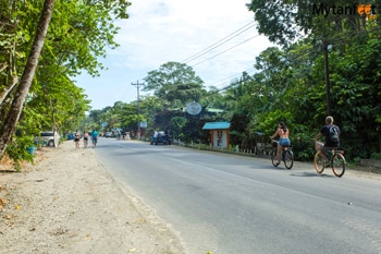 Playa Cocles town