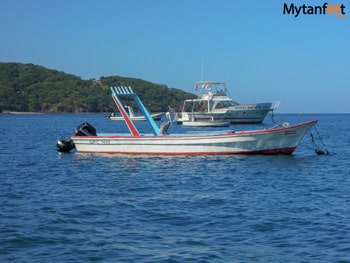 Fishing in Costa Rica panga