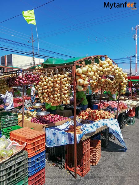 Roque Santeiro fair, Open-air market, sale of condiments and