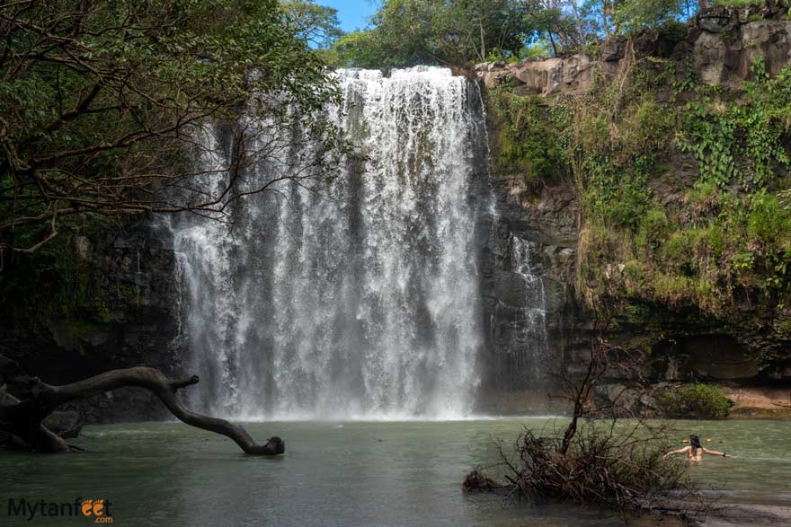 Swiming in waterfalls, Costa Rica