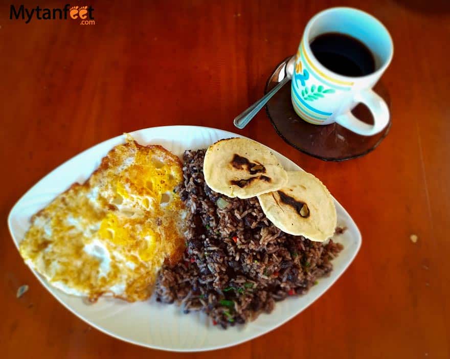 things to do in Costa Rica - eat gallo pinto