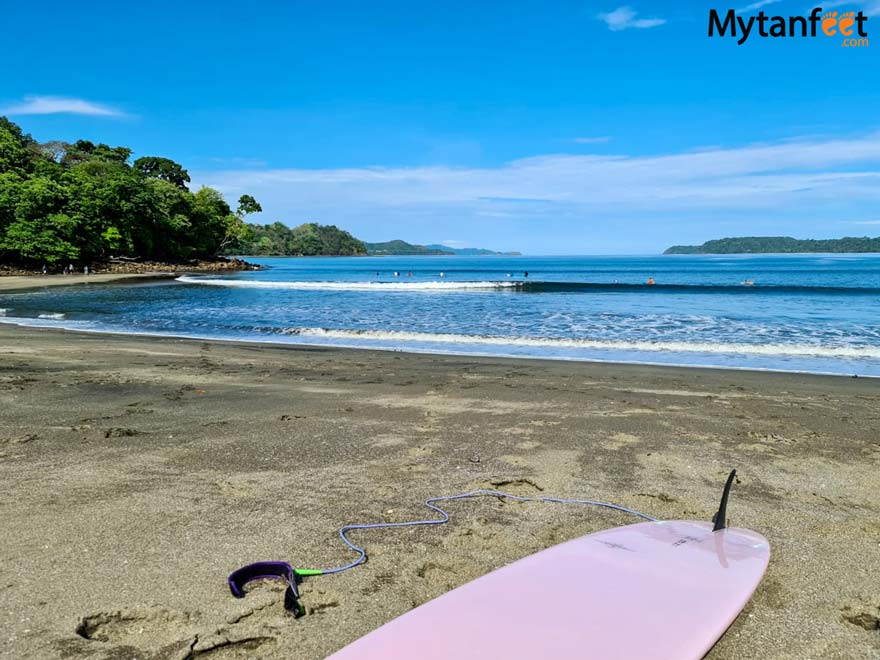 Playa Iguanita surfing