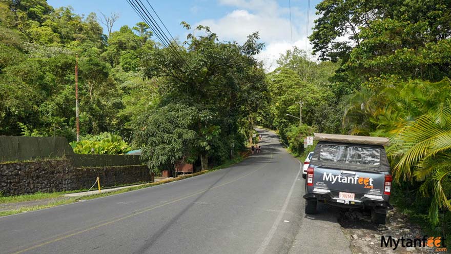 La Fortuna free hot spring parking