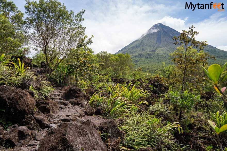 arenal volcano hike