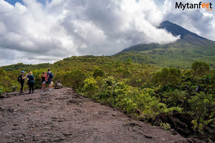 Volcano arenal outlet hike