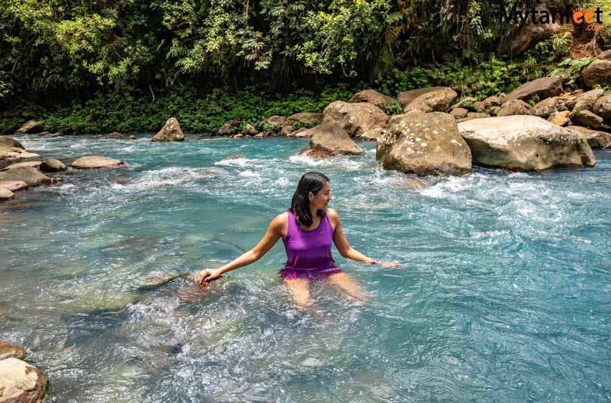 swimming rio celeste