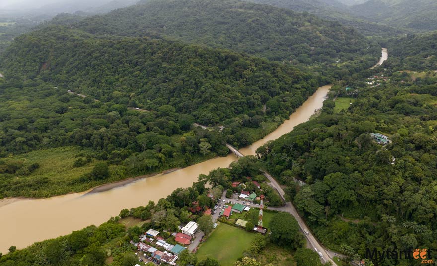 things to do in dominical kayak sup baru river and mangroves