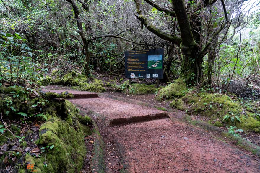 Laguna Botos trail