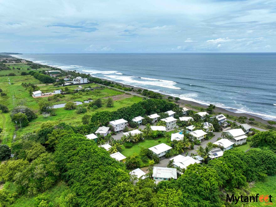 Beachfront vacation rentals on Playa Hermosa