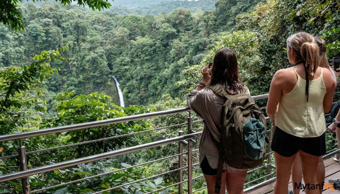 hike and nature hanging bridges and la fortuna waterfall 