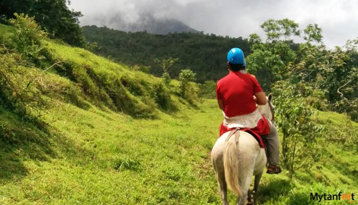 horseback-riding-and-la-fortuna-waterfall-2 horseback riding and la fortuna waterfall