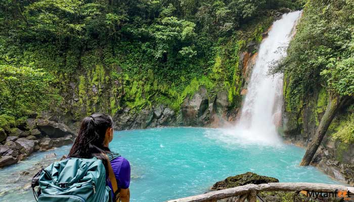 rio celeste hike tour