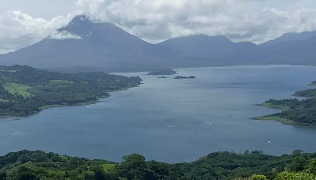 la fortuna monteverde taxi boat booking page featured image