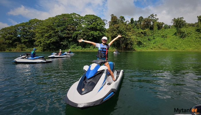 lake arenal jet ski 