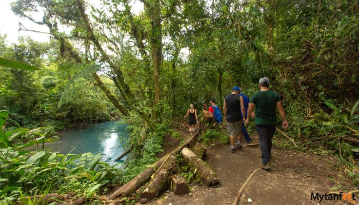 rio celeste tour with transportation guanacaste