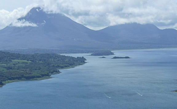 la-fortuna-monteverde-taxi-boat-taxi-booking-image